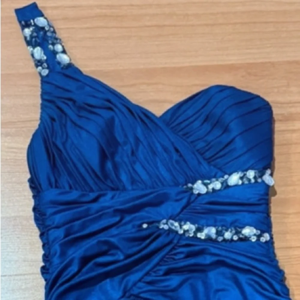 City Triangles Elegant Dress Size 4, Worn Once